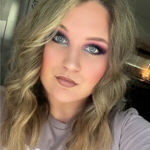 Meet your Posher, Lacey